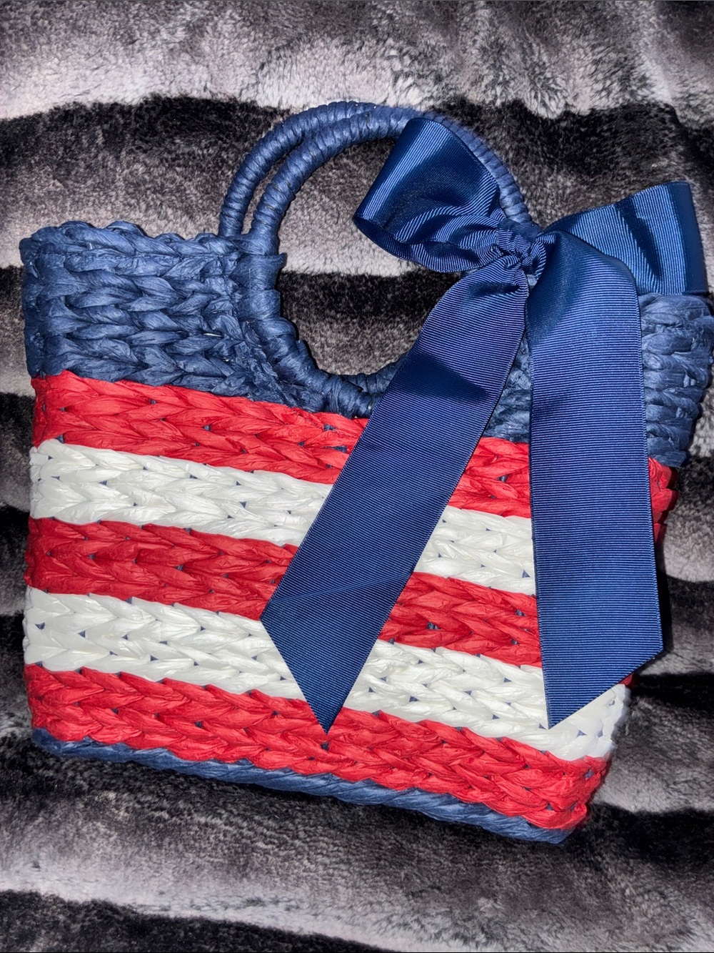 Wicker American Flag & bow satchel